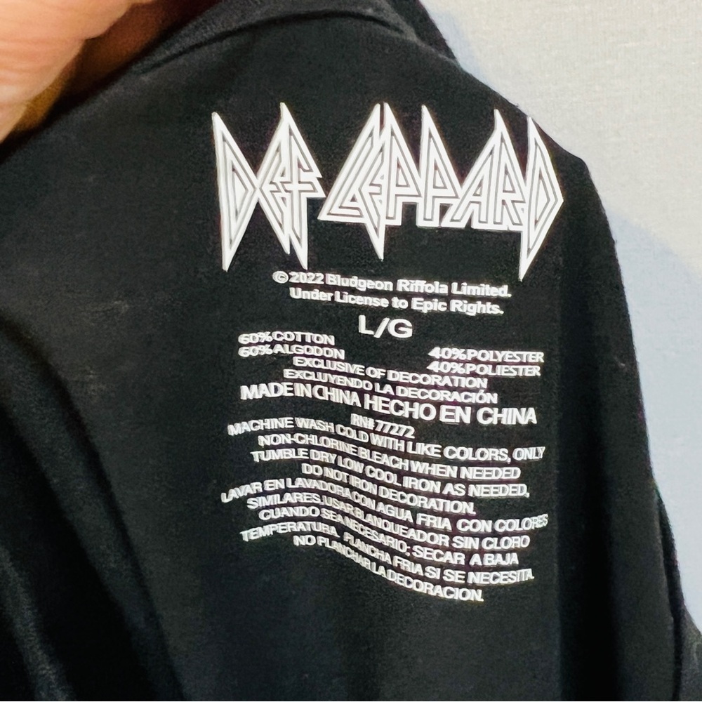 Def Leppard Rock & Roll 1983 Graphic Cropped Concert Tank Top - Picture 6 of 6